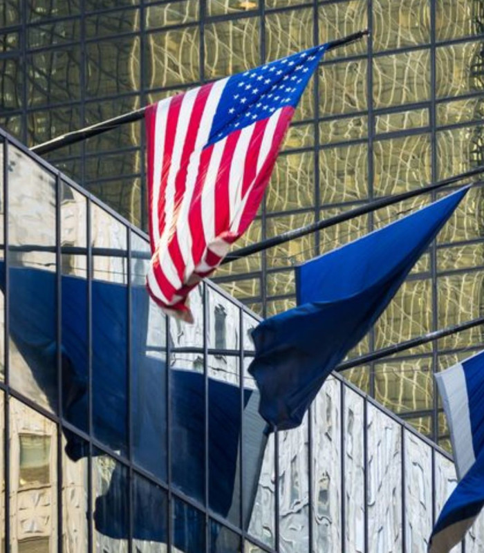 Bild von einer USA-Flagge an einem US-Konsulat
